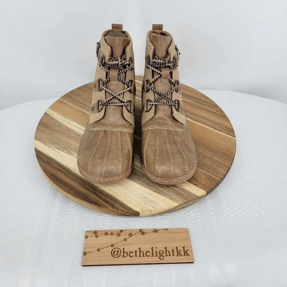 B.O.C. Women's Aspen Boot Size: 8 - Picture 2 of 7